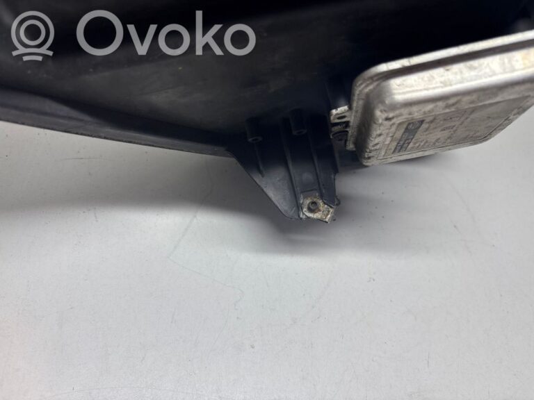6dc805b9bbae86c36d6506f6656a7bb6-a3d1f9b961379713d51335aefd69c2f6_headlight_headlamp