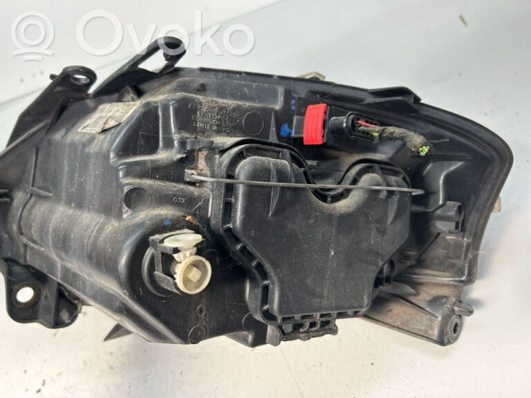6e7baf1c65f8d34191a44111550ab7f5-fb7e8109f59771e173b3b4efcb1059ea_headlight_headlamp