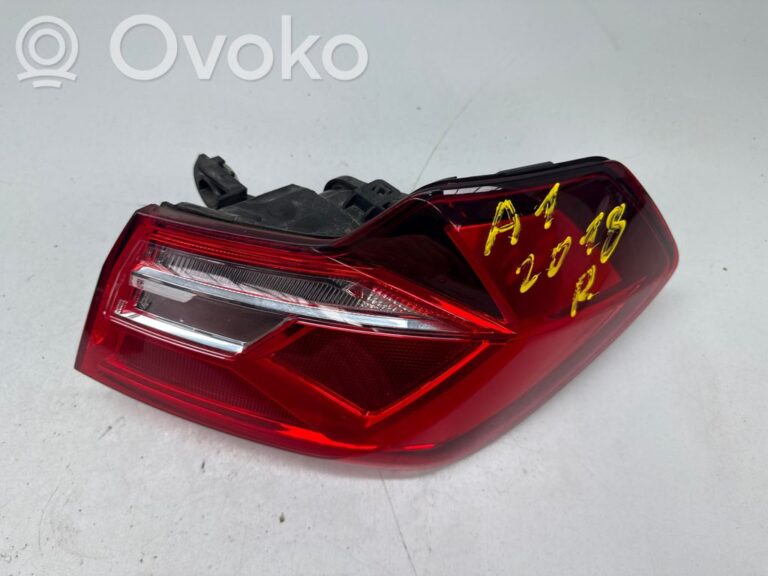 6e8e9b6602cad2d99223e691b2c96429-94788199158a54042be1e790972e7a35_rear_tail_lights