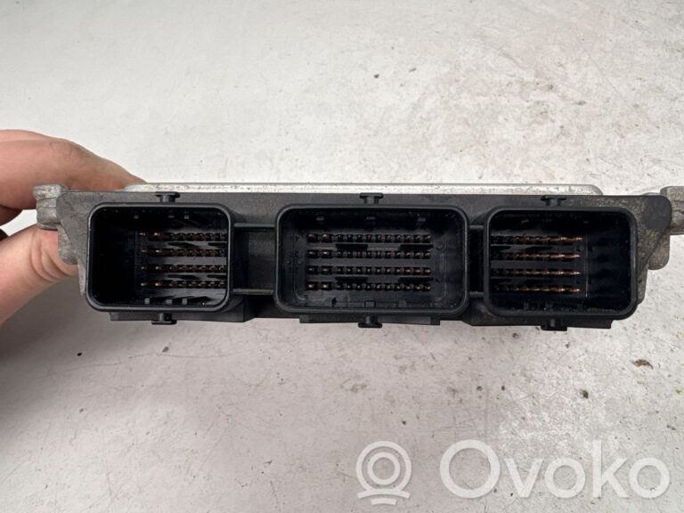 7001034a612e9d018b53e14de9e4f95b-b68ec6a5fa327e81dbeb71ac55360230_engine_control_unit_module