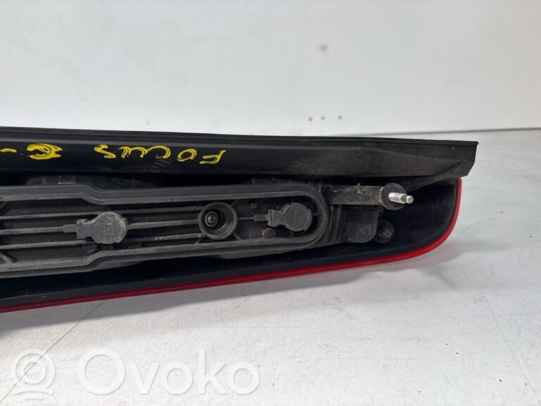 707d2fcb216e05899f8f1a18030dc1c1-5ff2de7ce3322649a678f591f3dd2f32_rear_tail_lights