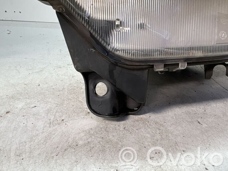 717392365bb7bdcc1e25b169ad7d8e9d-7f4dbefd034bb210f27f790bd2bfb192_headlight_headlamp