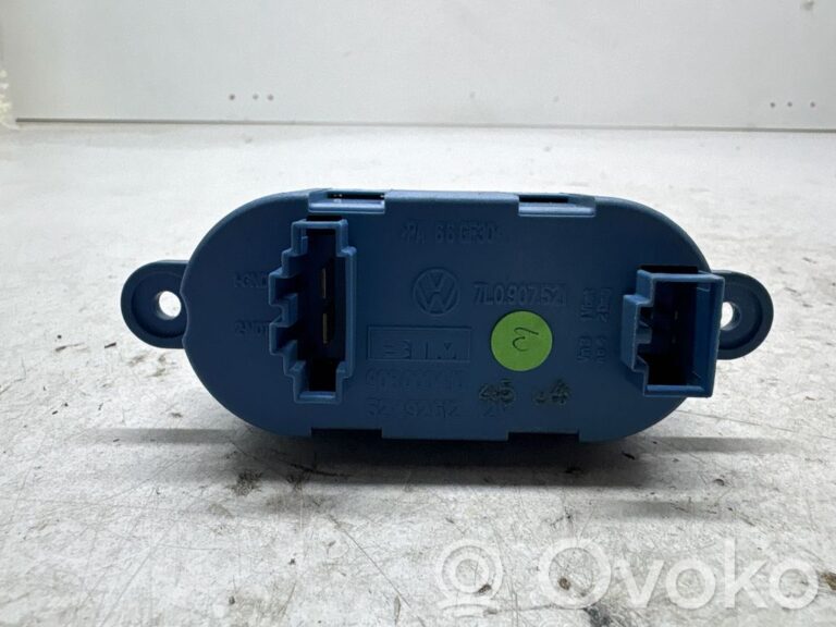 718d41664d777ffa53efe836c8e2d963-5d5884e39ef9cb5ecde1d4fc81490d39_heater_blower_motor_fan_resistor