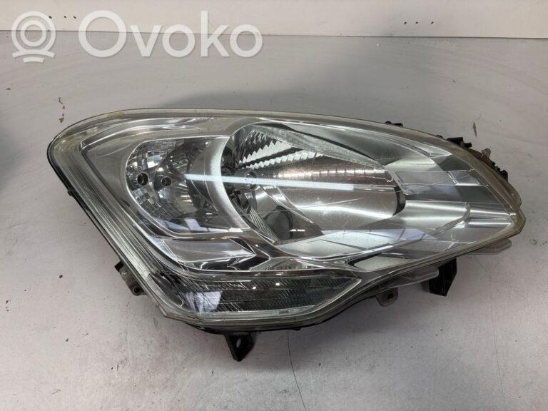 720cfcf569df34d10e22084c369e639f-5d1d1ef94c258290812ee3d0e3d34738_headlight_headlamp