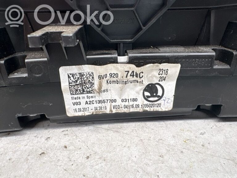 7218bcd993b6a1a85f8fcf2129068061-64500b829869bf6ae35adef5a2edf162_speedometer__instrument_cluster_