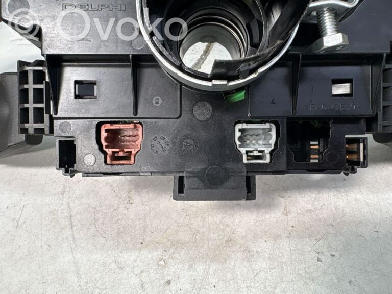 72399f7b47d15fd5ac83fc6975058a4a-454a3f93d9fb7af3e36ae04cdf852405_light_switch