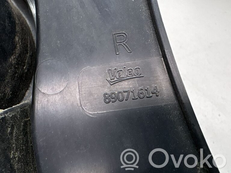 72e66b788b8a59876c0fabaf517a13b5-d970064973f29f24953044dd15b34532_rear_tail_lights