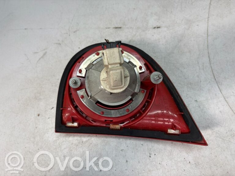 73429d403f088a8583844d1b48245e42-ba2df7520d7ea18f427e6c872f73feef_rear_tail_lights