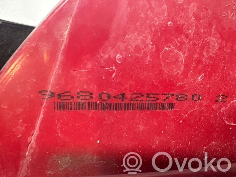 738d7b3dd40836df8ab44a0d7cc87198-85c019b990e1bfb1cdffe7a76ae4bc39_rear_tail_lights