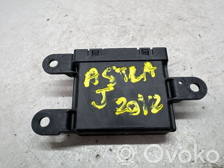 73984163b971e3f250cfd5538f0a1f31-5e70e30788cb69c22492e57f63064860_parking_pdc_control_unit_module