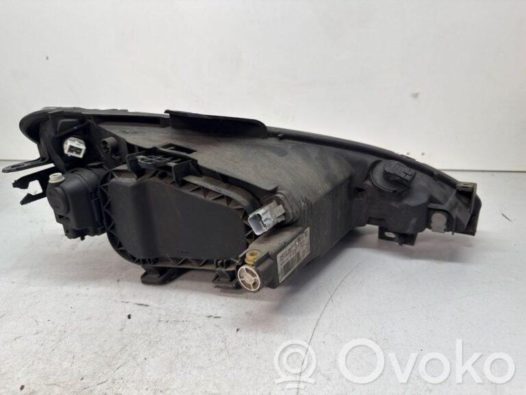 74100a0c7ede1bac33188694e7b2d18b-715bcd200776d8e18e4566d3791c0288_headlight_headlamp