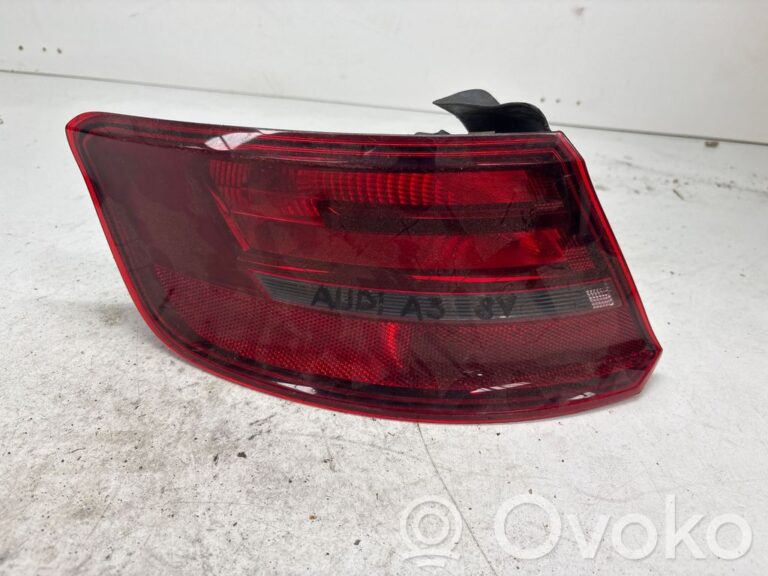 746c684d5b07520e4e21b5005a6adc74-85671d157fe8c0a077d98956a6a7a281_rear_tail_lights