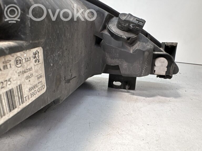 7474fd52dbf3789129c65e950d416a71-642ee79081691ca86f538b2bbc033896_headlight_headlamp