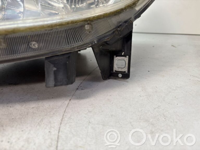 7478ffef462b94266e4bd5d489921a4b-b5cefe7c9534b4e245d20f6272bad3dd_headlight_headlamp