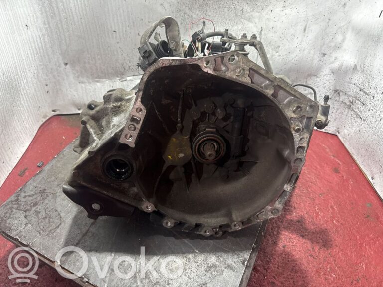 757028fb02b38bcab11952a29cfa709a-c58efe48253ef8088fd1d6afcdea522b_manual_5_speed_gearbox