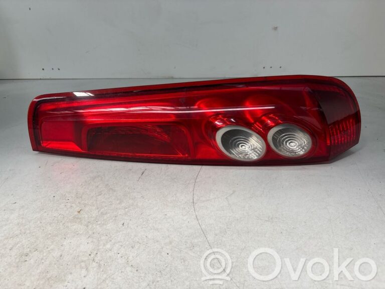 76b1dfc186010d3ea4bb3d644a06e5fc-483792734c2a1502061c86352ed7ab0b_rear_tail_lights