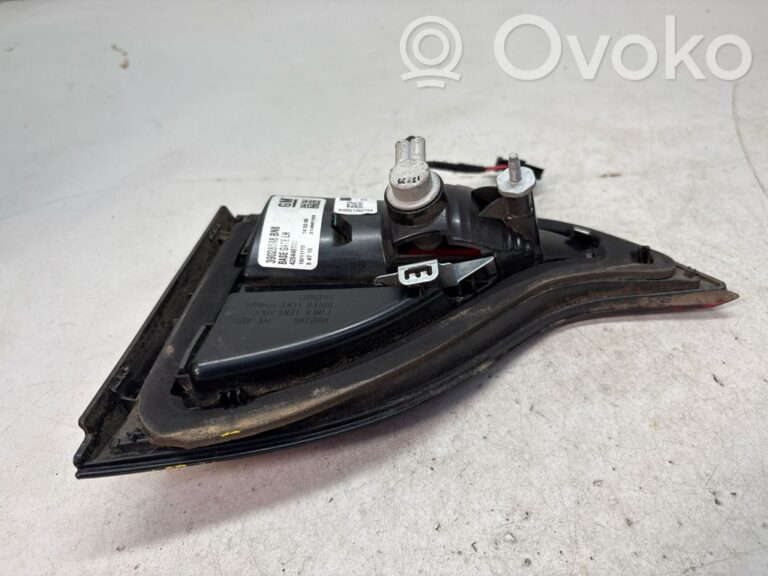 76f89f0a4b494c48254c37901fa007c8-d6375261dbf161cc3e1fb57a90acceee_rear_tail_lights