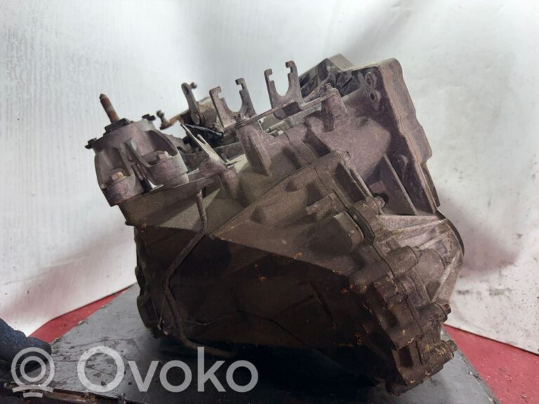 77ed24c2aae64827bb422c1a9d103dcc-3ba81dd20d906104687b2a20b56e4521_manual_6_speed_gearbox