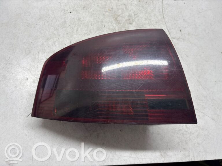 7912ffd205fcb23b8497ce1a868c2acd-b994049cb5f2fdea7a3f3d19ecf9c521_rear_tail_lights