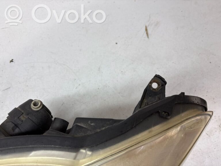 798b74f3c1bd97b071b58401f1d7707b-81136575dbcac72c201c950857952bcf_headlight_headlamp