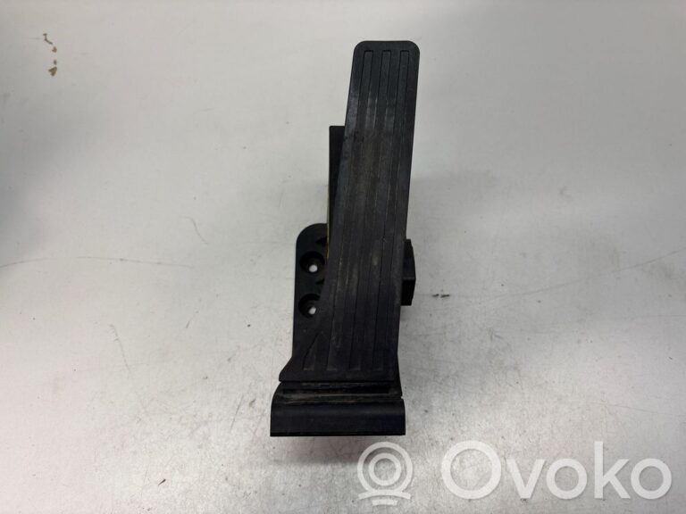 799655ab4e2979f8c73cc37b8356d216-f59f8fcffc42bd4522882281a190f0ea_wiper_trim