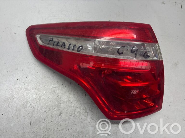 7a7ecaf64247af5870556c6f15d2e07c-805e991ed3f157bb328c8ba1e484b264_rear_tail_lights