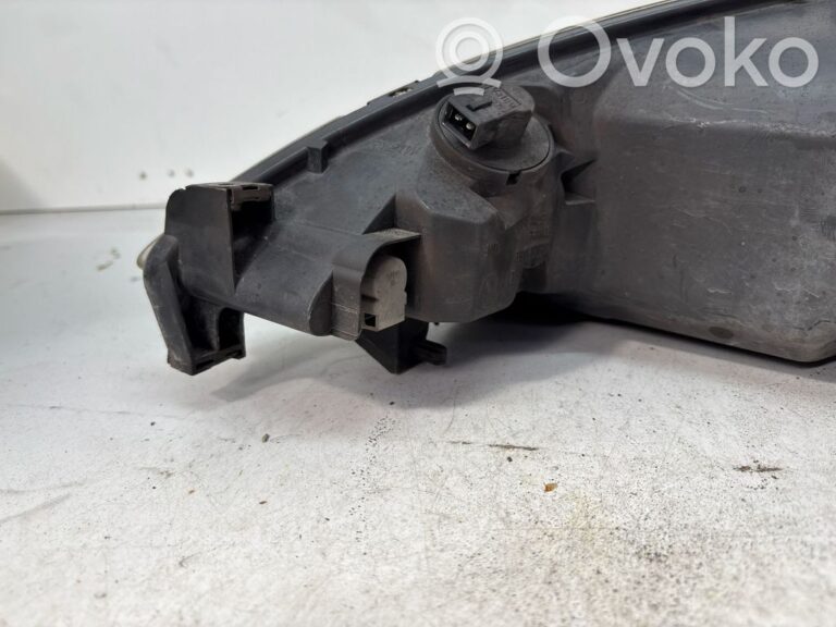 7b07a77be714761c7b4010cb8055063a-6df62901ac145cf811445942f033af9d_headlight_headlamp