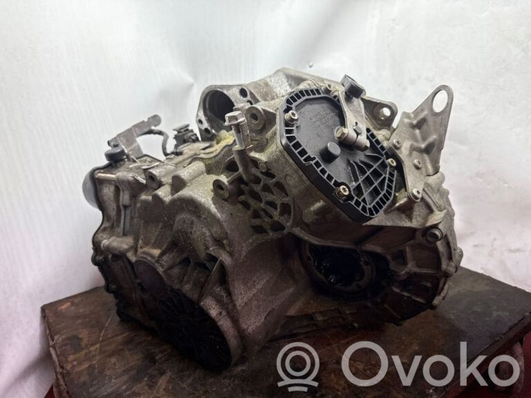 7b4b1ef98b29e40c4131e0d32a5e78f5-9800aa4c5b426106be650add232b3b8f_automatic_gearbox
