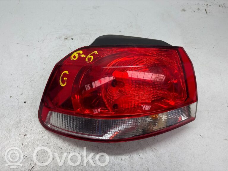 7c5989a52be10dfa40566341555f9fb4-dc593e4c3d05f8f0ae8eeb8543bd970f_rear_tail_lights