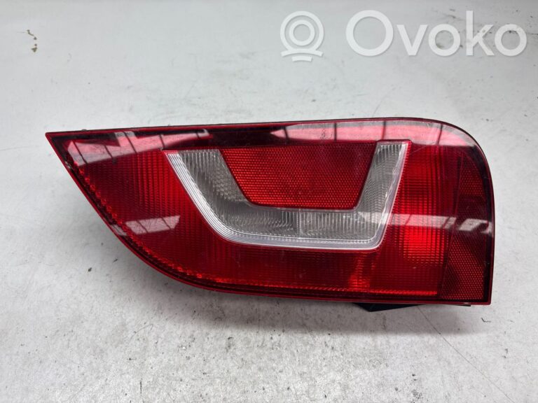 7cfe02852de9f2db2d164f7bfb399dce-4814c428369b51b0faa300c5c313bc16_rear_tail_lights