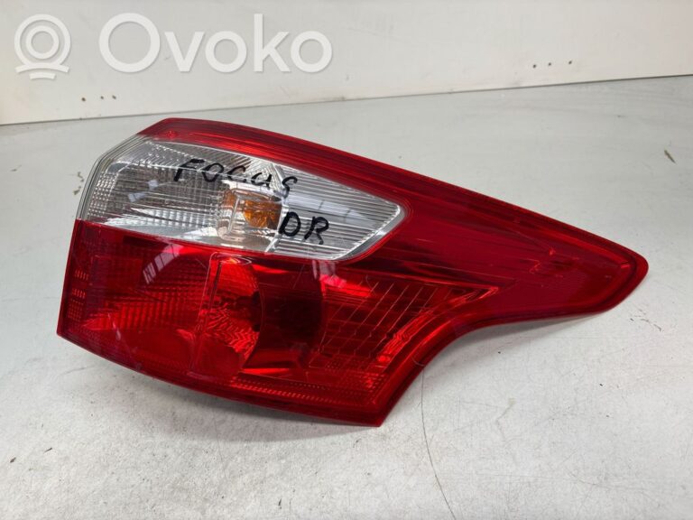 7dec8c4dc84d90cf0fe58096104fc364-80a7dd89173b195dd8b263de9105d2c6_rear_tail_lights