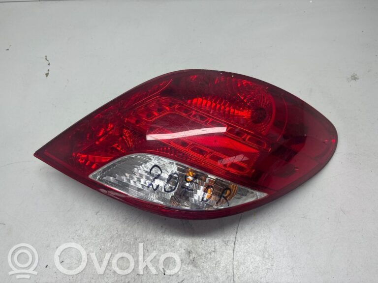 7e330e4a14cc9409f6a1562169d60b90-c13b9be528dbc8ce1c84b7ae2f812686_rear_tail_lights
