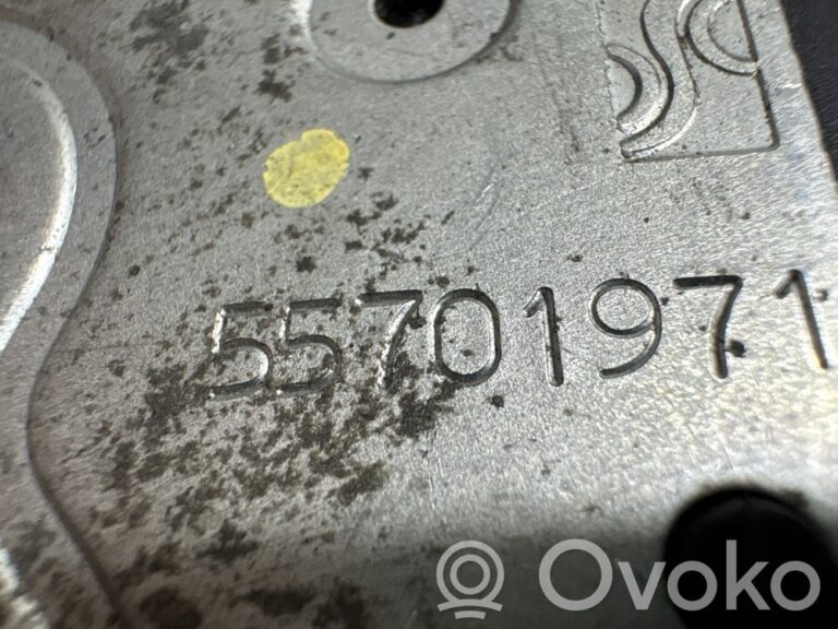 7e3ac7ae9c4ea3dec84d0462935e0132-d7f9dbcefd93cf4c4c69afafa87756f8_tailgate_trunk_boot_lock_catch_latch