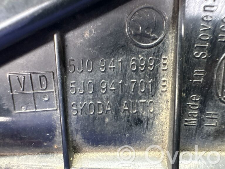 7ecec4a2fb20010028777a34b9f91c82-6958e783688125d8be2924316f68f953_front_fog_light
