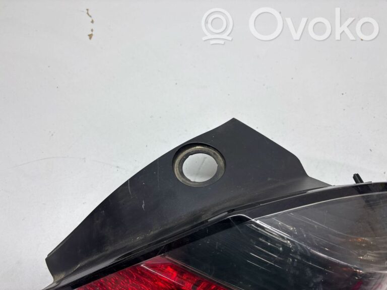 7f261aa18b29952d311c9572ddee3a9e-a7f112cdd5653dcf4e6827b5e6005ad6_rear_tail_lights