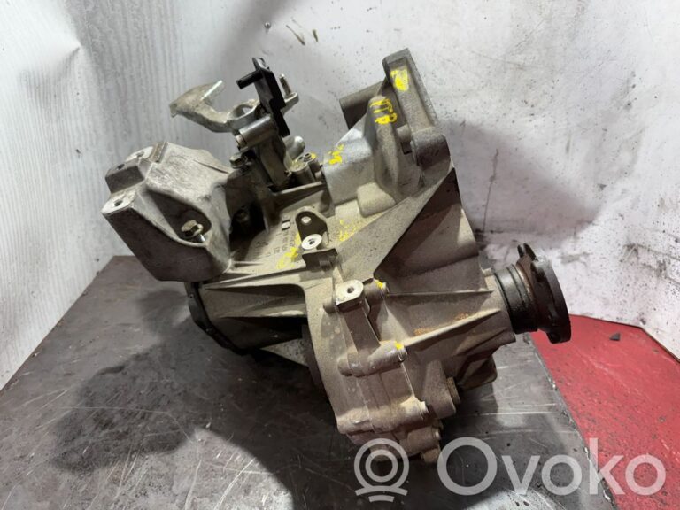 8090f7defeedeb64b57d89403780aec6-219acb9c5dc291264cfcd2312401520f_manual_5_speed_gearbox