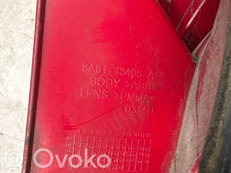 811dd0b831b6834eef8f7237895ed8eb-8ed9f98dedc069ac94ef8587e7626fb4_rear_tail_lights