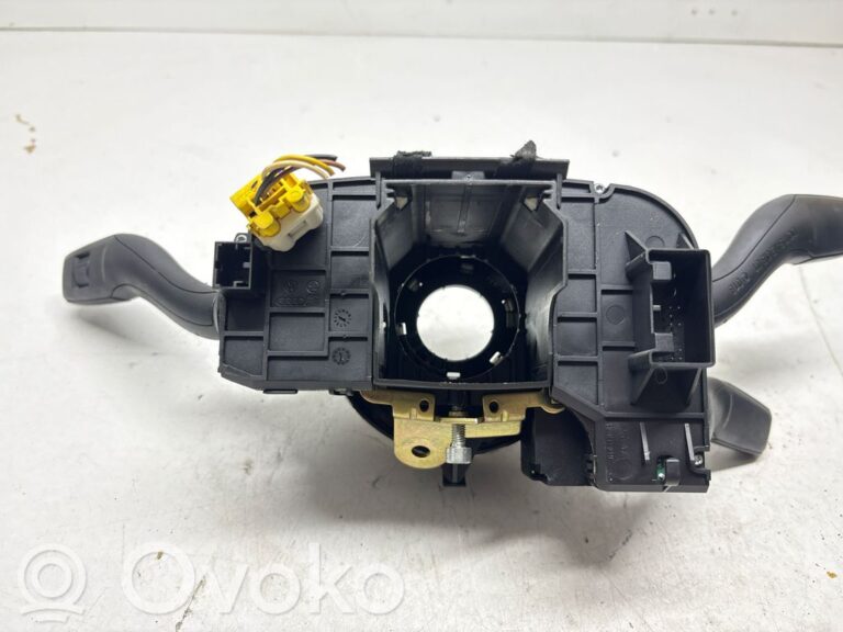 81b7d9329336e0e45646f5e1536b4a0a-76939258ee1d4401942e15e5507b24b6_wiper_turn_signal_indicator_stalk_switch