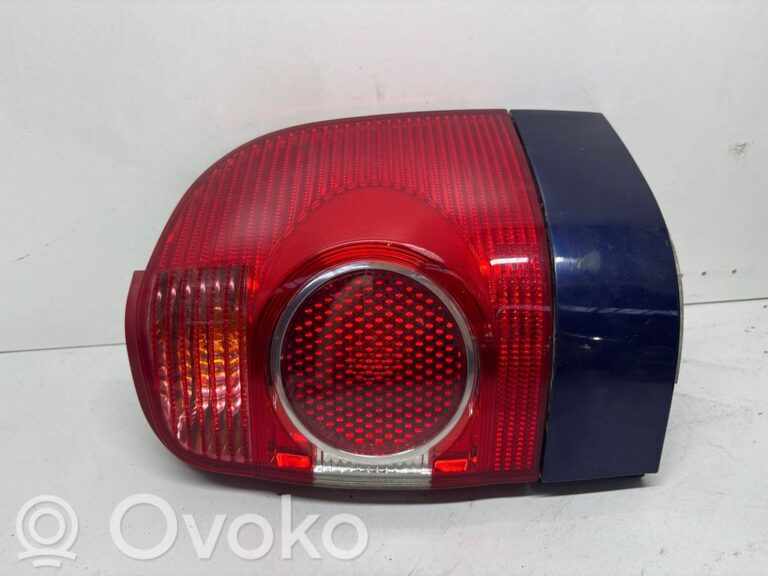 83c2e6ac88dd689ebbe0568a77998aa7-64d9746d06e05bc0ddcdd38503102d98_rear_tail_lights