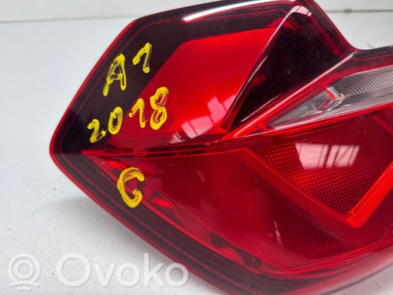 8496736489f4e635285ce642a5bef8b8-97bab65c43fb0395518ebff520476d46_rear_tail_lights