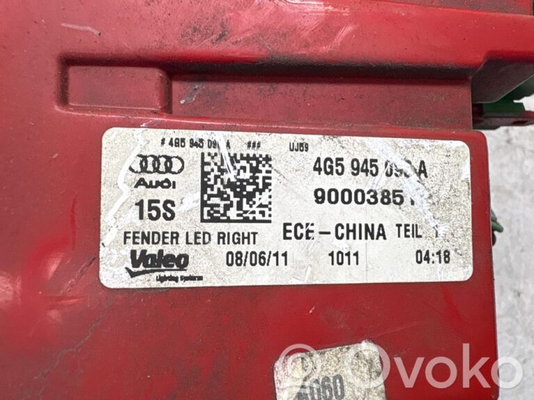 849ed63545e31c45401e5ee9ab9c04e2-1125312872b506a76b5428b6a7acce3e_rear_tail_lights