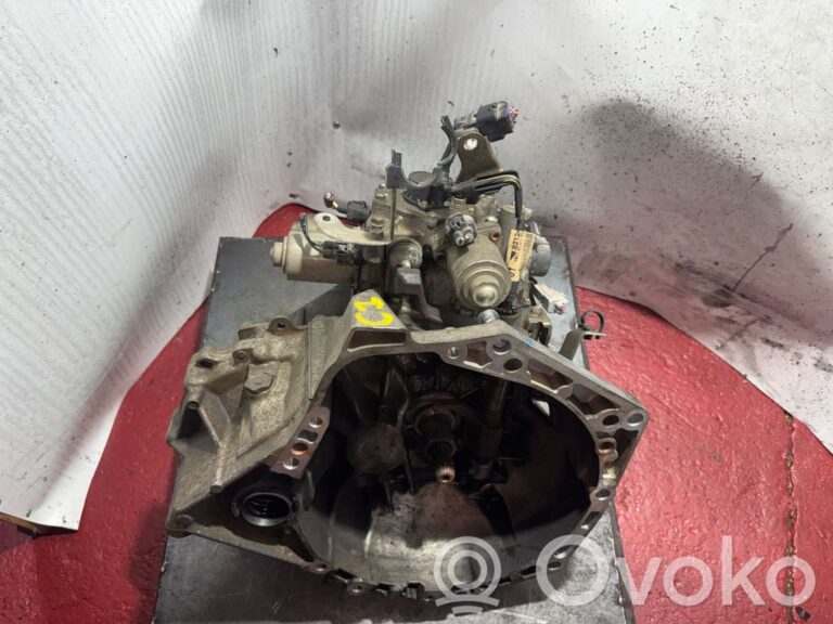 855983023795969e79c9c3f2f2f23c9f-2f95f291619983878b6b627e4f28228c_automatic_gearbox