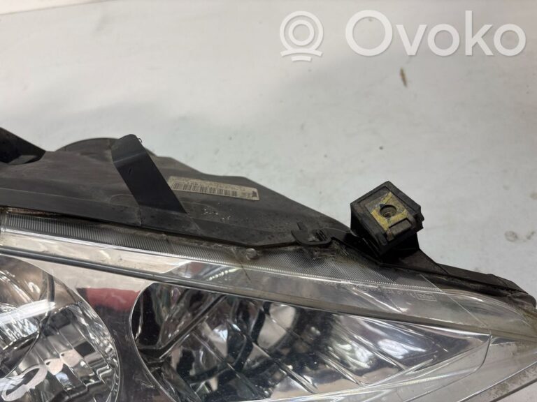 8585f8be1e3100b51a278c09e305dc4f-1d094da7791e0c8541dc989fadcb26f7_headlight_headlamp