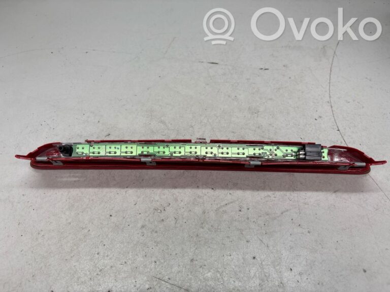 85d90df5dae7a46f5a8a117cdc01ab18-4d60b089500d8f1e48807f66fed379f7_third_center_stoplight