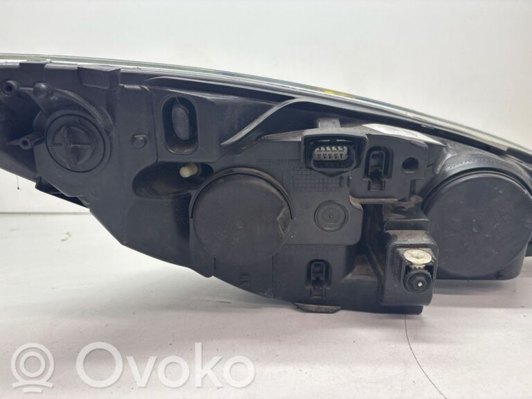 867161625f2d894b3eee5bf95ece78ac-850bdf4da4d3fa55b10245b5381b3319_headlight_headlamp