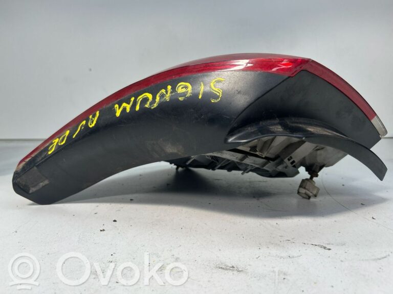 86dc74c3e8fb48b3887f13bbbbd24fcd-438d085ac036f5d617a6cb879e96faaa_rear_tail_lights