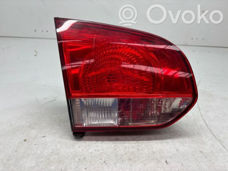 86fc3fd7ad39eb8b40a776740d791899-c1783236b4dc6bf6e207395558e6c37a_tailgate_rear_tail_lights