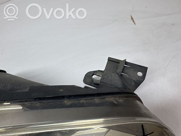 8775082622002e4494ecca8e782d4cd1-82f39b0668443367da6c1239fcea1940_headlight_headlamp
