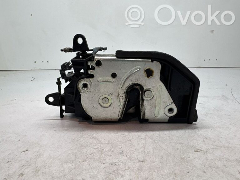87a0c19d6826a815730aba56e334c1af-47ad962804fa26f888f0829a45195312_rear_door_lock