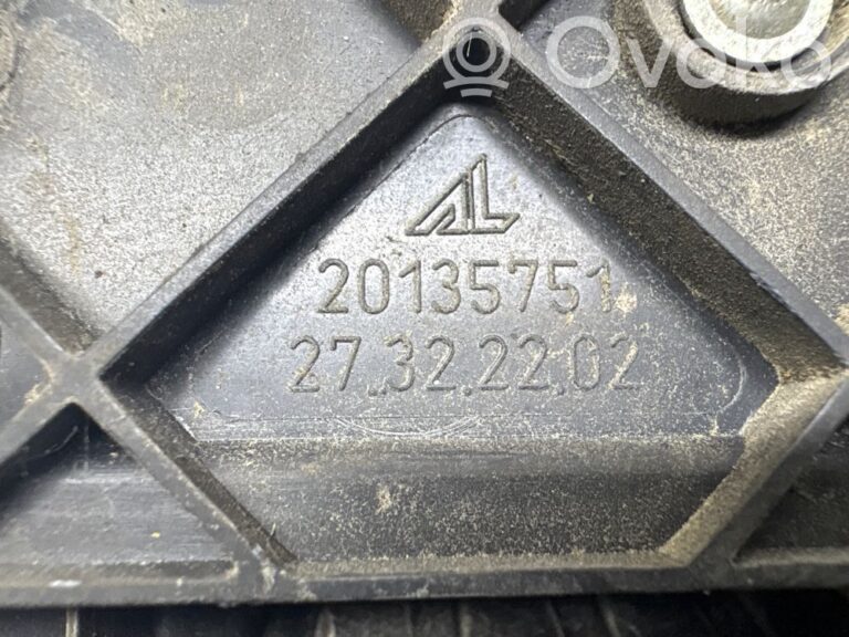 89c8c2f63cd1ee4f64613a6617e38665-56f94aaefc6d98b227b87cc06c203fb8_rear_tail_lights